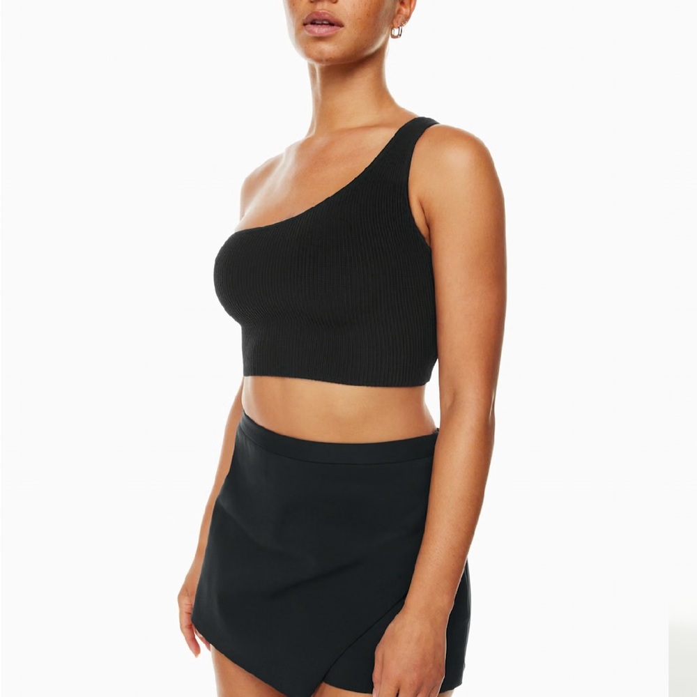 NWT Aritzia Babaton Sculpt Knit One Shoulder Top